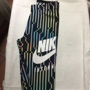 Nike international full length leggings